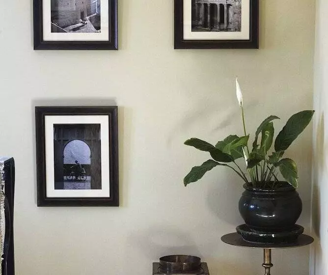 Otel La Casa Del Califa