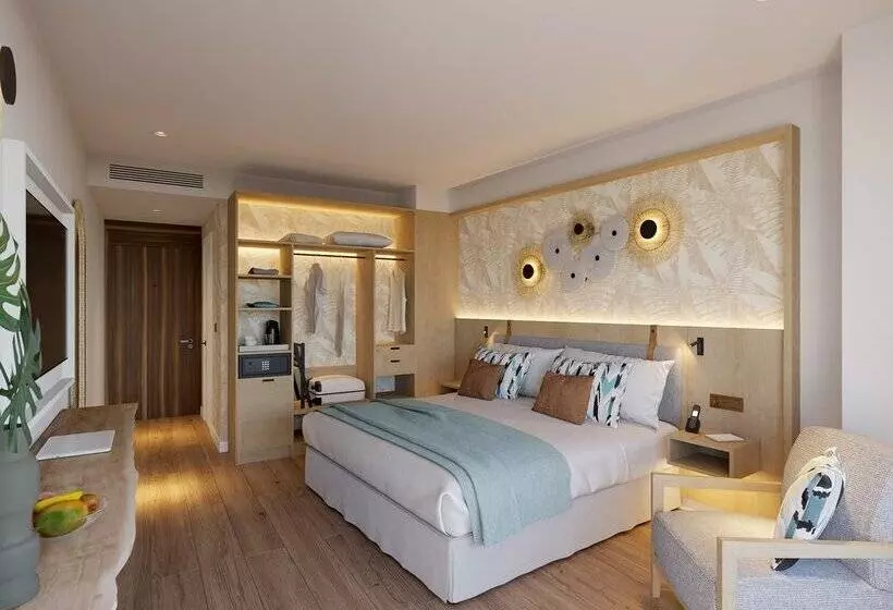 هتل Mediterranean Palace