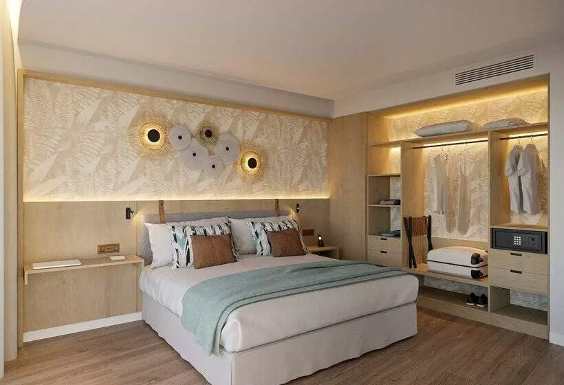 هتل Mediterranean Palace