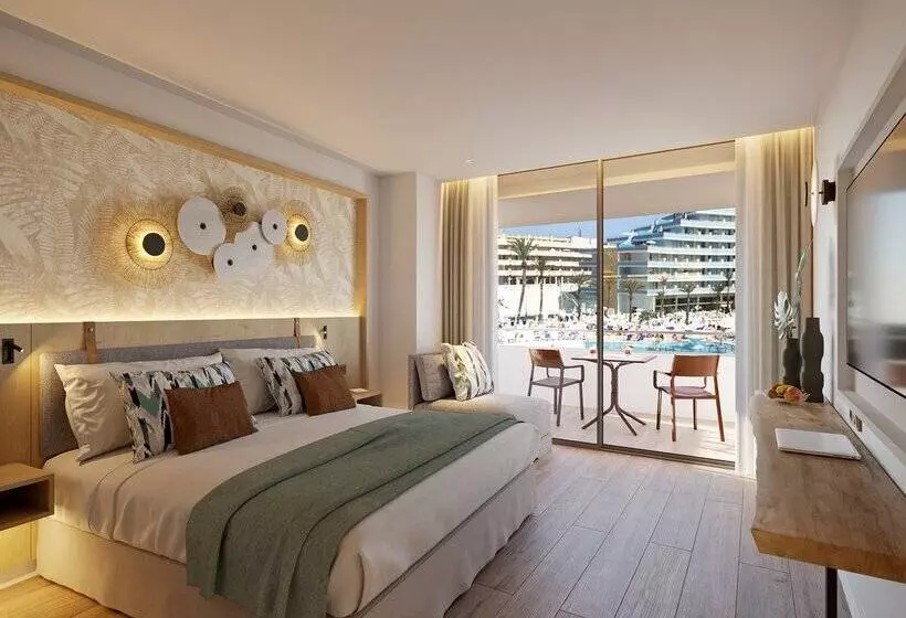 هتل Mediterranean Palace