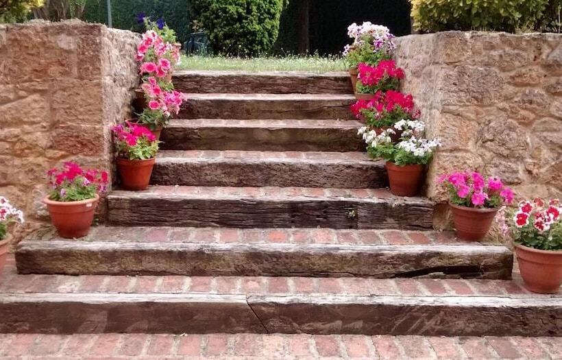 Отель Palacio De La Viñona