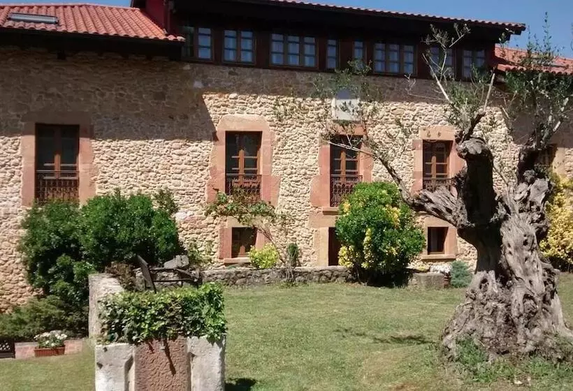 Отель Palacio De La Viñona