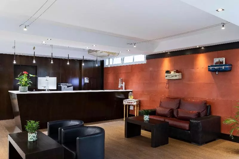 هتل Petit Palace Arturo Soria Alcala