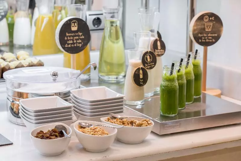 هتل Petit Palace Arturo Soria Alcala