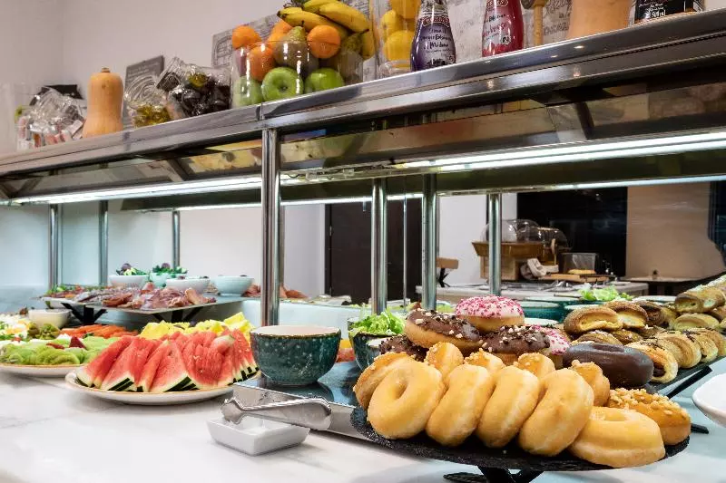 هتل Petit Palace Arturo Soria Alcala