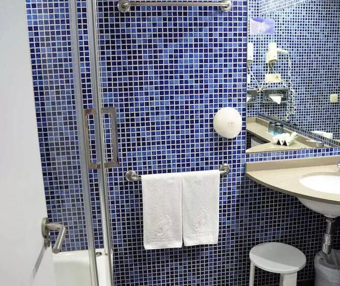 فندق Port Feria Valencia