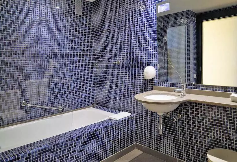 فندق Port Feria Valencia