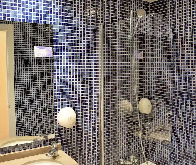 فندق Port Feria Valencia