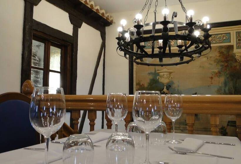 فندق ريفى Vettonia