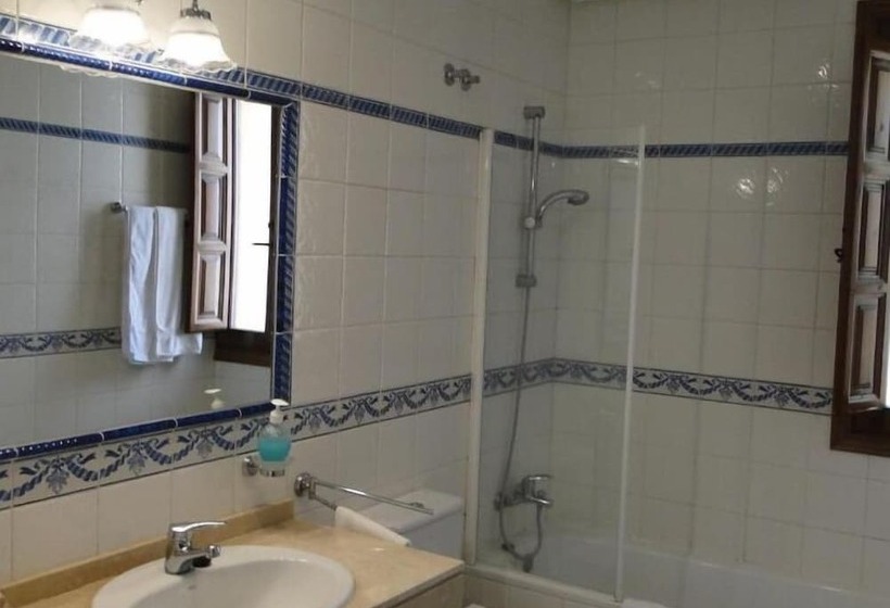 فندق ريفى Vettonia