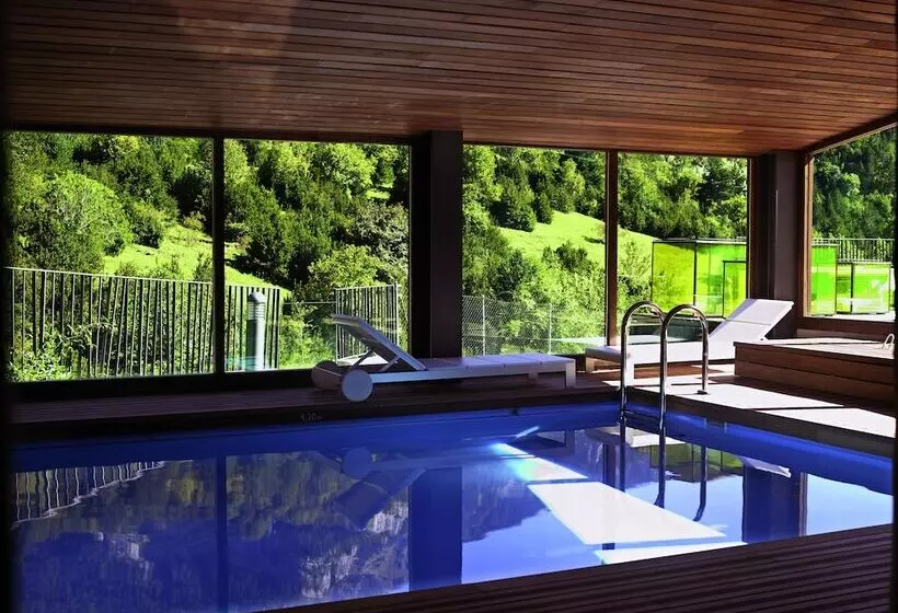 فندق Santa Cristina Petit Spa