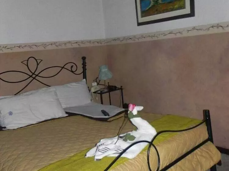 בית מלון כפרי Sol De Quito