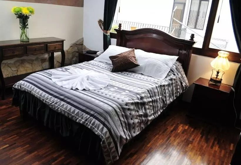 בית מלון כפרי Sol De Quito