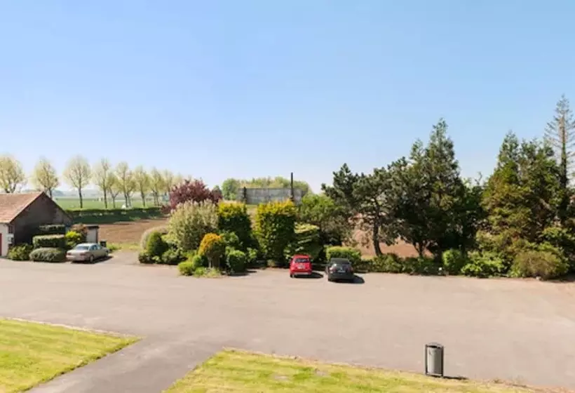 酒店 The Originals City, Hôtel La Cour Carrée, Eu