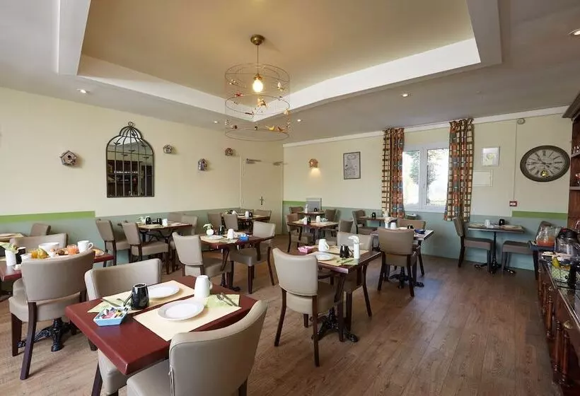 酒店 The Originals City, Hôtel La Cour Carrée, Eu