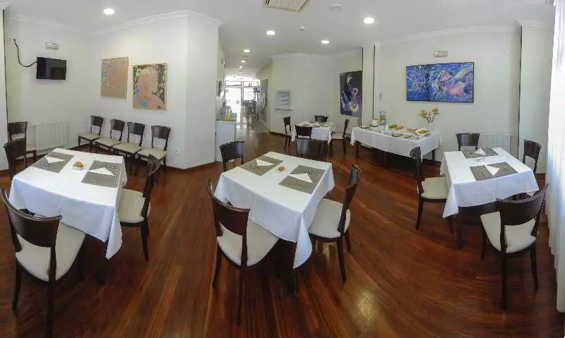 Отель Vigo Plaza