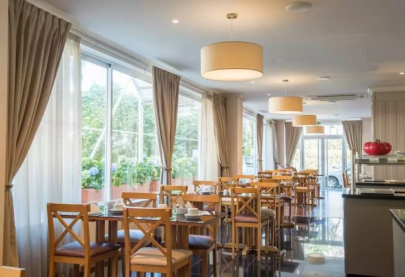 هتل Vila Gale Estoril Adults Friendly