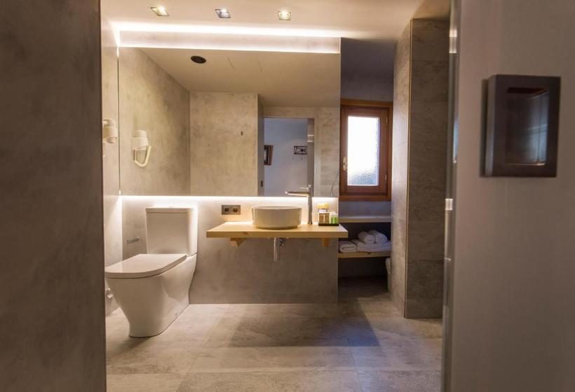 هتل Xalet Montana