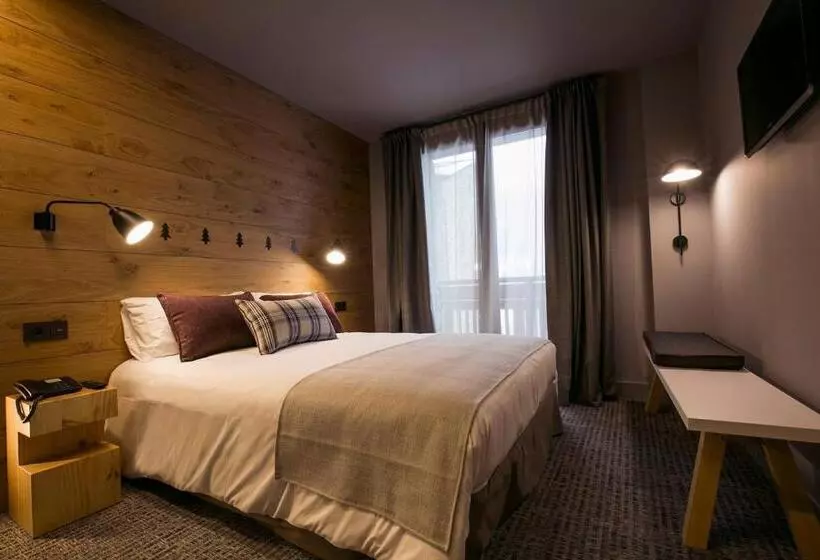 هتل Xalet Montana