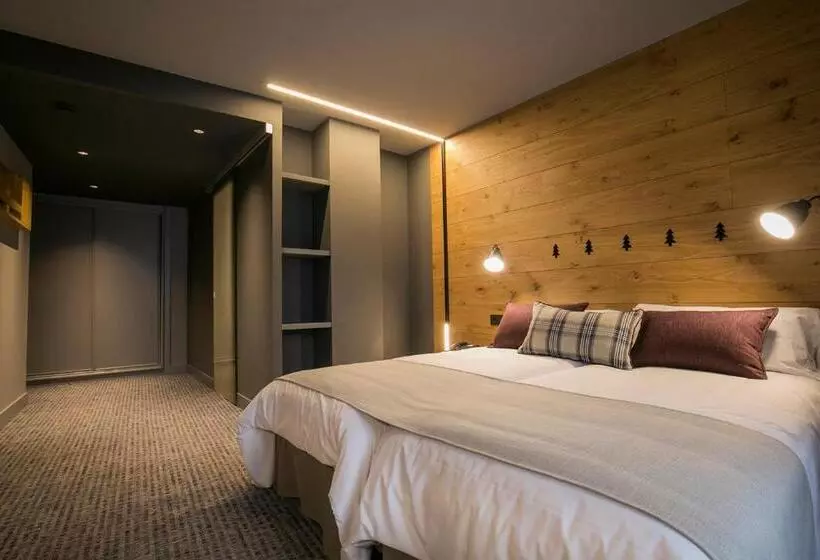 هتل Xalet Montana