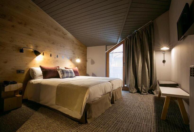 هتل Xalet Montana