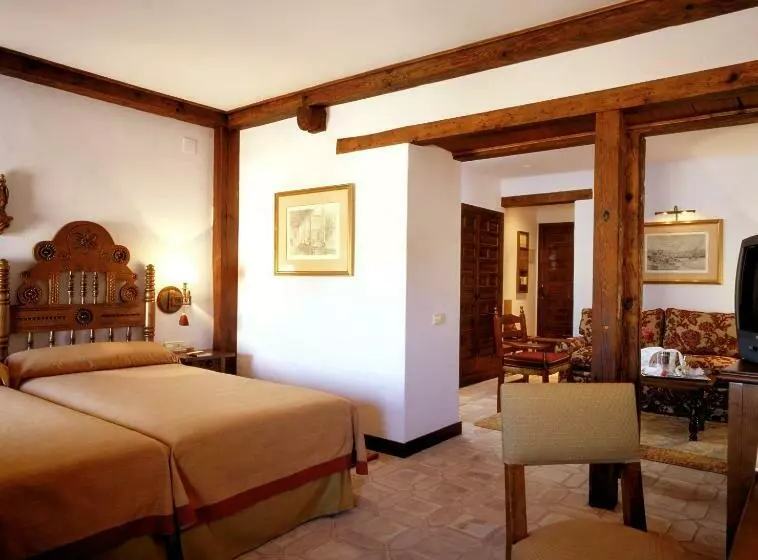 Parador De Plasencia