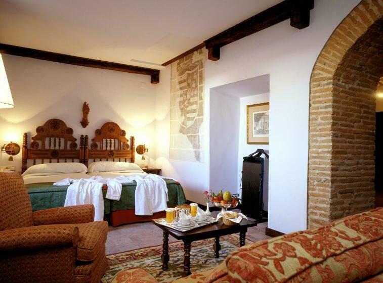 Parador De Plasencia