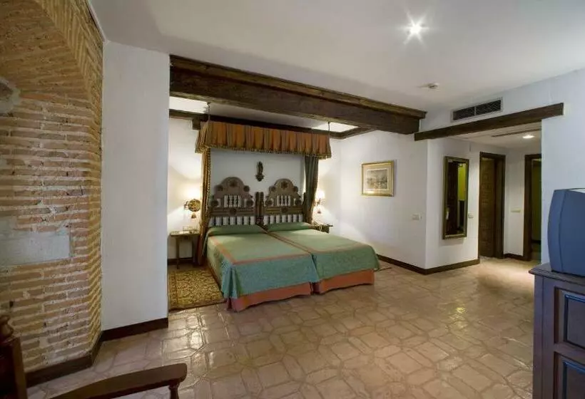 Parador De Plasencia