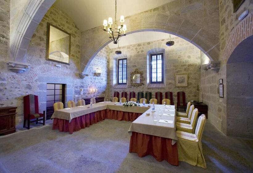 Parador De Plasencia