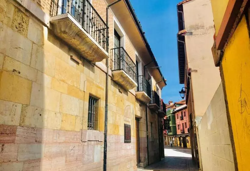 Quartier Leon Hostel Barrio Húmedo