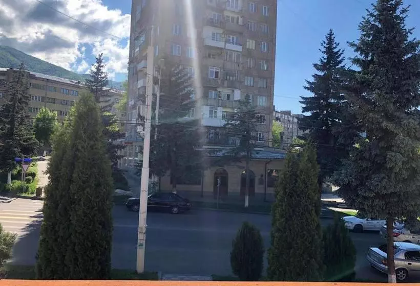 Valda Hotel On Tumanyan