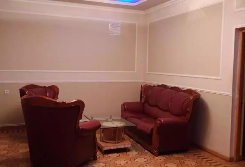 Valda Hotel On Tumanyan