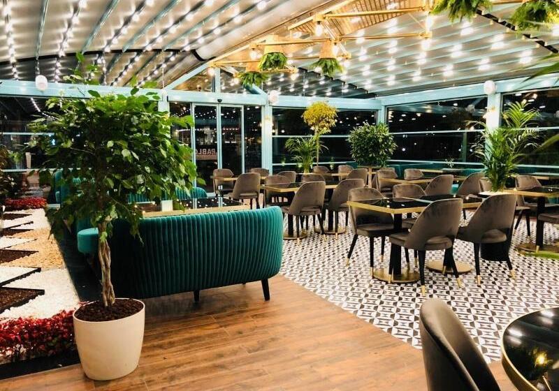 ホテル On7 Sakarya