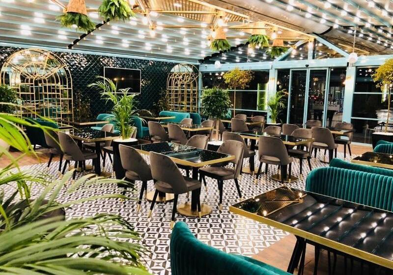 ホテル On7 Sakarya