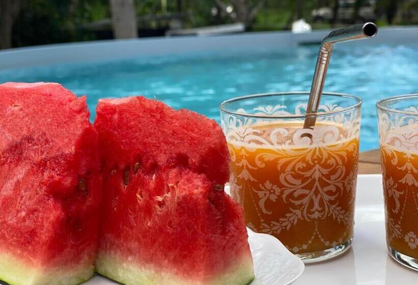 پانسیون Locastudio Grenadine