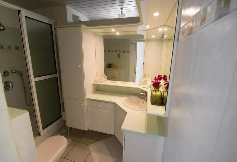 پانسیون Locastudio   Grenadine