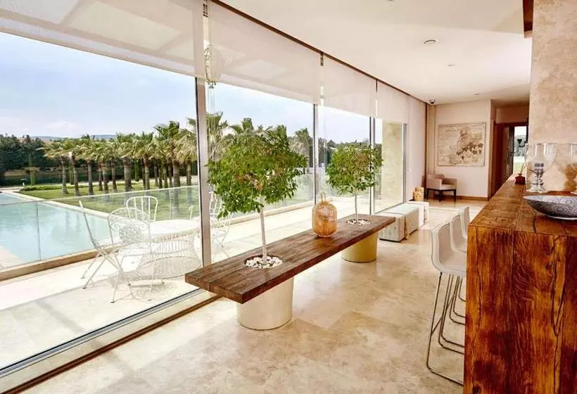 هتل Two Rooms