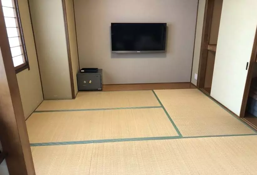 هتل Eiraku Ikaho Onsen