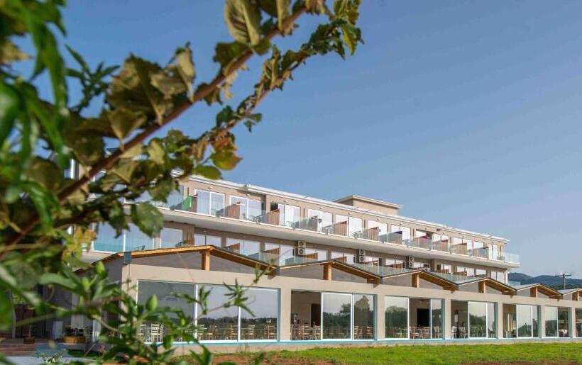 Laguna Holiday Resort