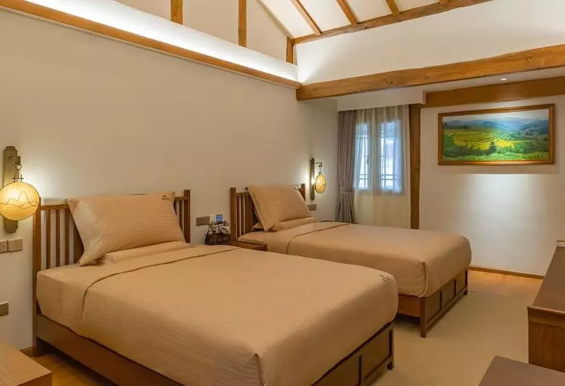 ホテル Lijiang Passing Cloud Resort