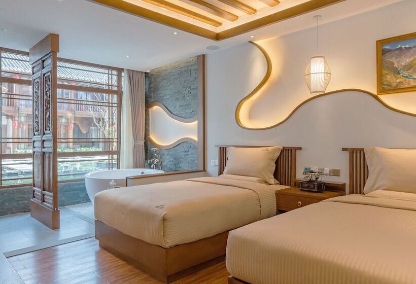 호텔 Lijiang Passing Cloud Resort