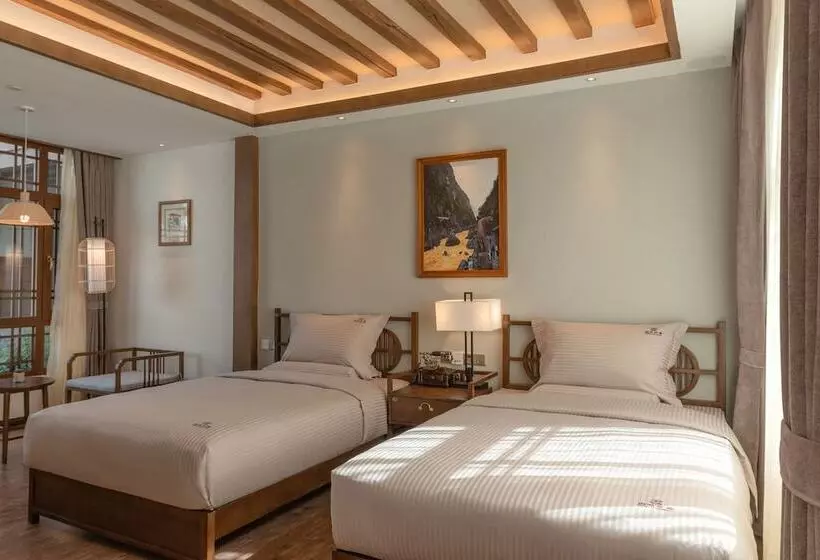 ホテル Lijiang Passing Cloud Resort