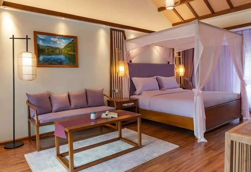 ホテル Lijiang Passing Cloud Resort
