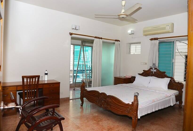 پانسیون Maya Service Apt