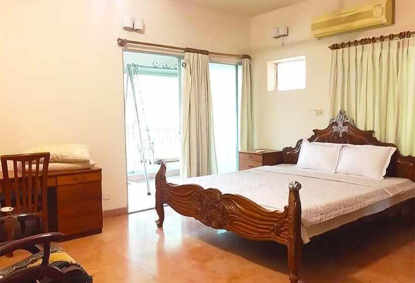 پانسیون Maya Service Apt