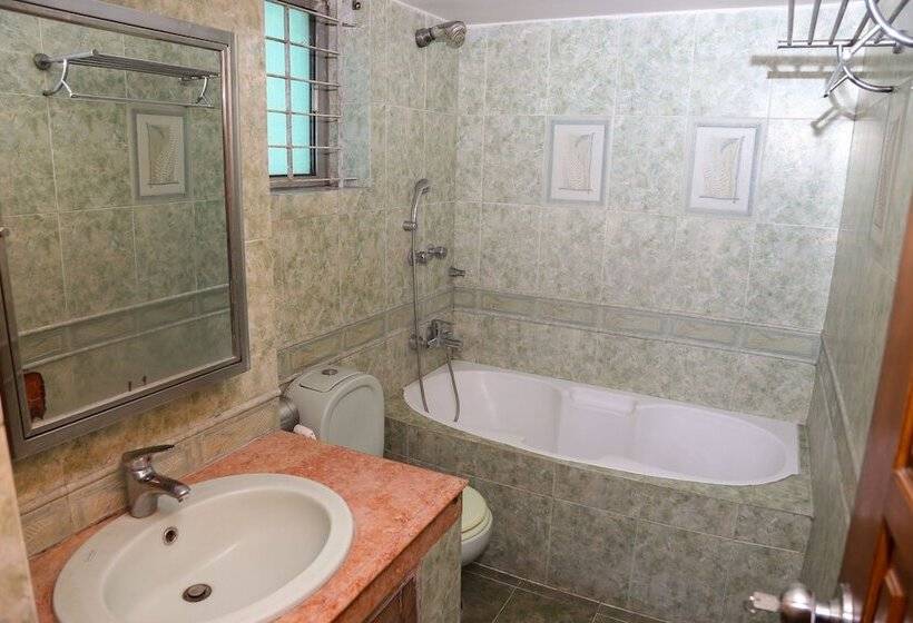 پانسیون Maya Service Apt