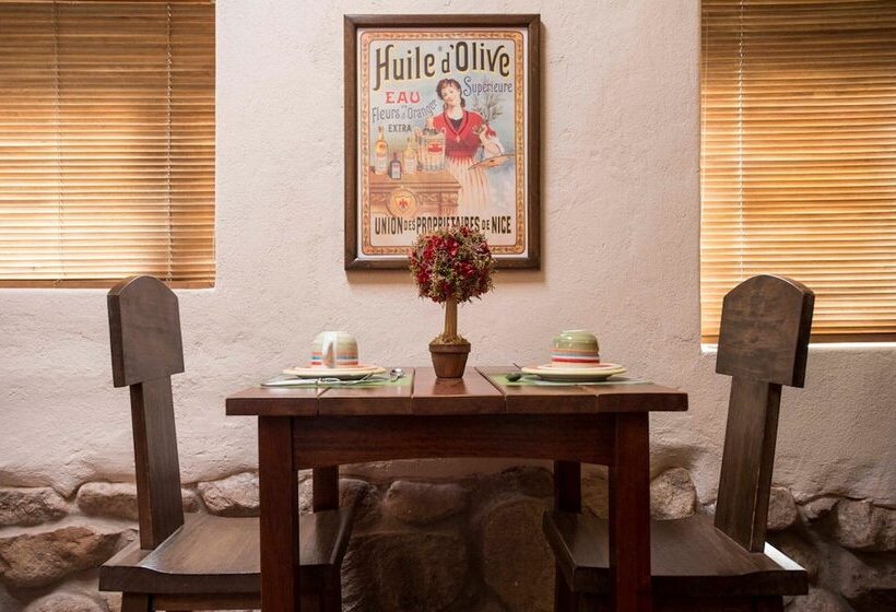 بنسيون Perayoc Art & Luxury Bungalows