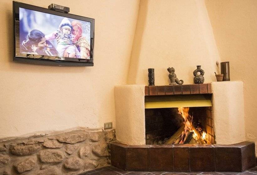 بنسيون Perayoc Art & Luxury Bungalows