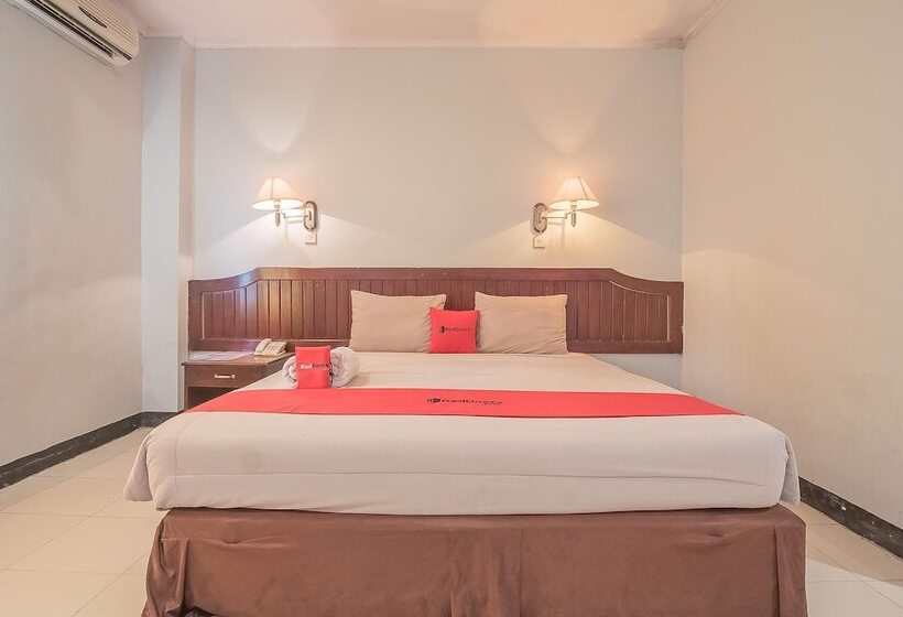 بنسيون Reddoorz Syariah @ Grand Taufiq Tarakan