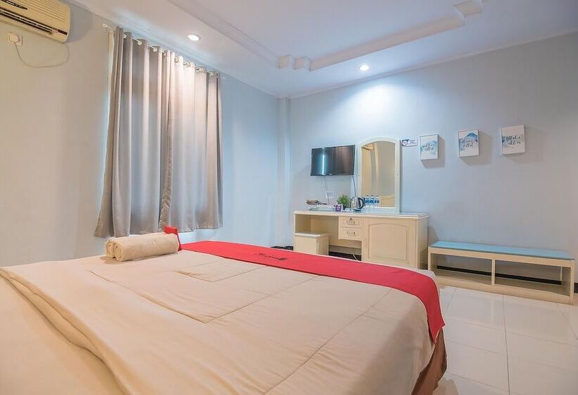 بنسيون Reddoorz Syariah @ Grand Taufiq Tarakan